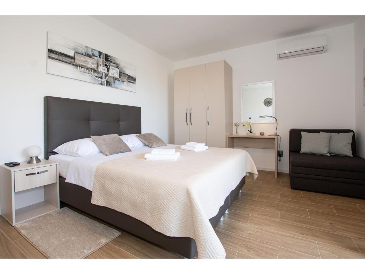 Apartmán White Diamond Vrsi Exteriér fotografie